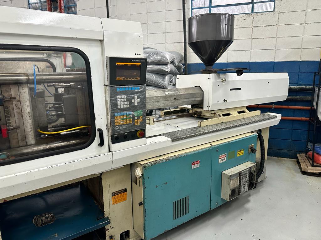 Injetora Romi Primax 150 ton